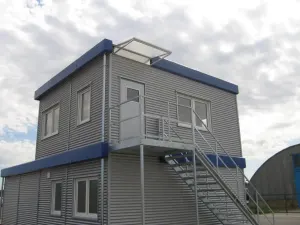 Bürocontaineranlage mit Aluwelle – Bild 2