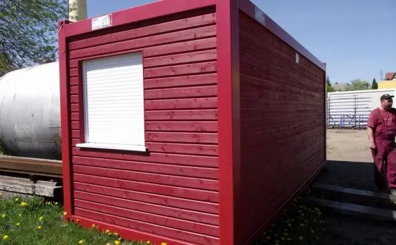 Bürocontainer mit Holzverkleidung