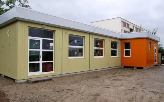 Kindergarten aus Containern