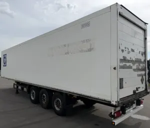 Schmitz Cargobull SKO24 / Koffer / Rolltor – Bild 4