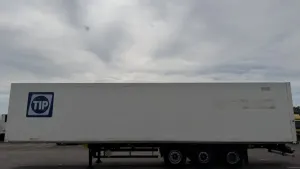 Schmitz Cargobull SKO24 / Koffer / Rolltor – Bild 6
