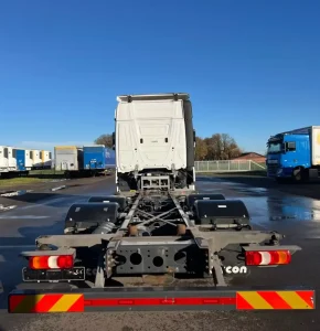 Mercedes-Benz Actros 2545 / Euro 6 / BFD – Bild 3