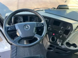 Mercedes-Benz Actros 2545 / Euro 6 / BFD – Bild 9