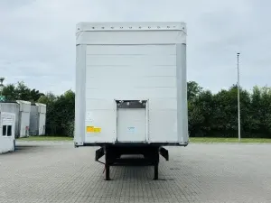 Schmitz Cargobull Curtainsider Coil – Bild 4
