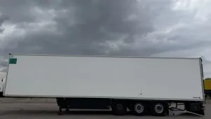 Schmitz Cargobull SKO24 / Carrier Vector 1550 / Doppelstock – Bild 6