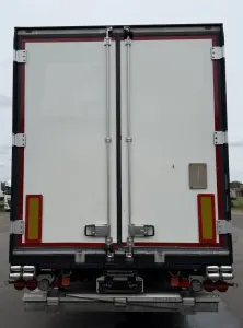Schmitz Cargobull SKO24 / Thermo King / Multitemp / LBW – Bild 3
